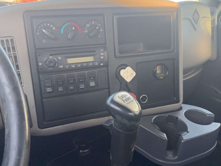 2014-international-8600-image-26