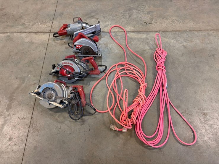 assortment-of-skilsaws-image-1