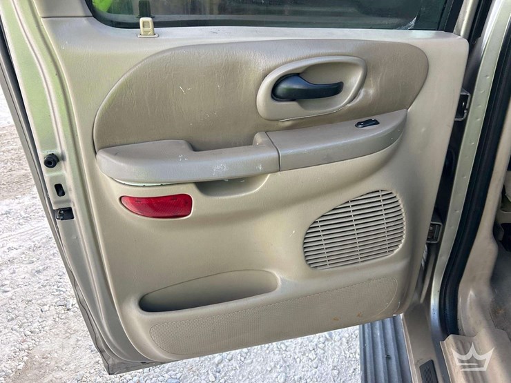 2001-ford-f150-image-18