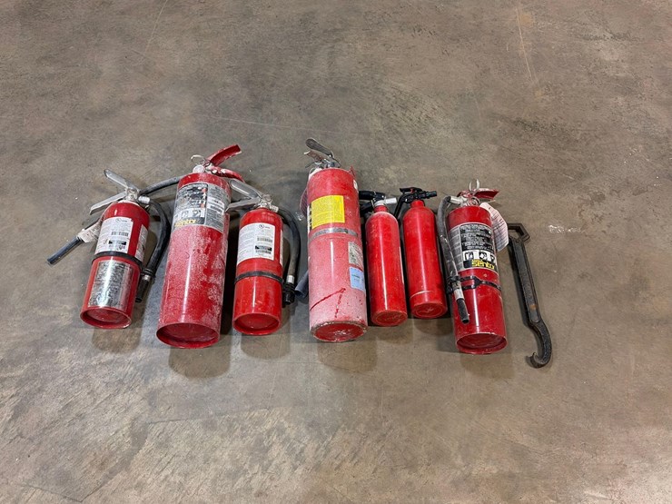 assortment-of-fire-extinquishers-image-1