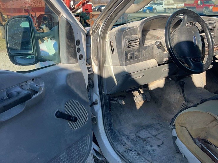 2006-ford-f350-image-14