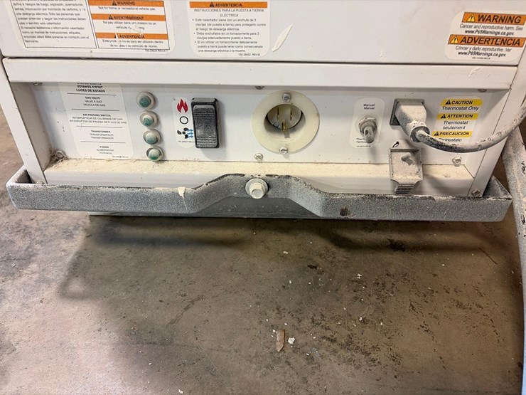 l.b.-white-premier-170-df-portable-heater-image-5