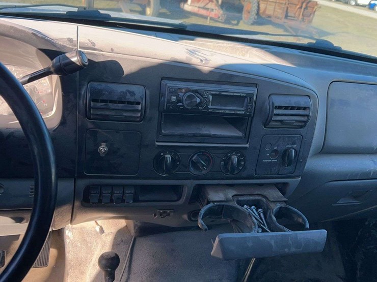 2006-ford-f350-image-17