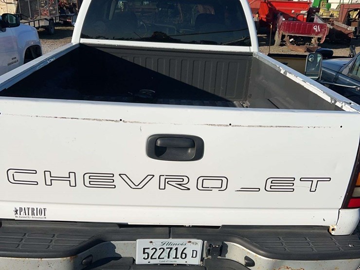 2006-gmc-2500hd-image-8