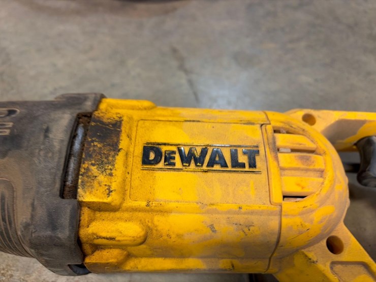 assortment-of-dewalt-hand-tools-and-extension-cords-image-5