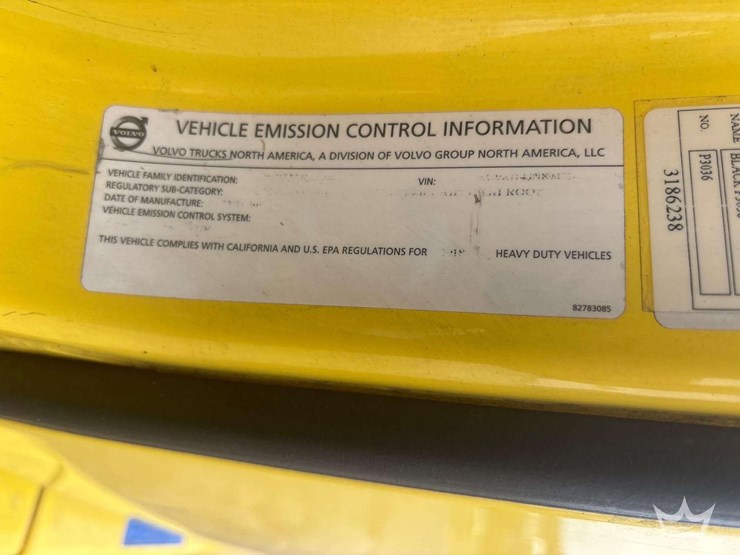 2018-volvo-vnl-760-t/a-sleeper-cab-truck-tractor-image-6