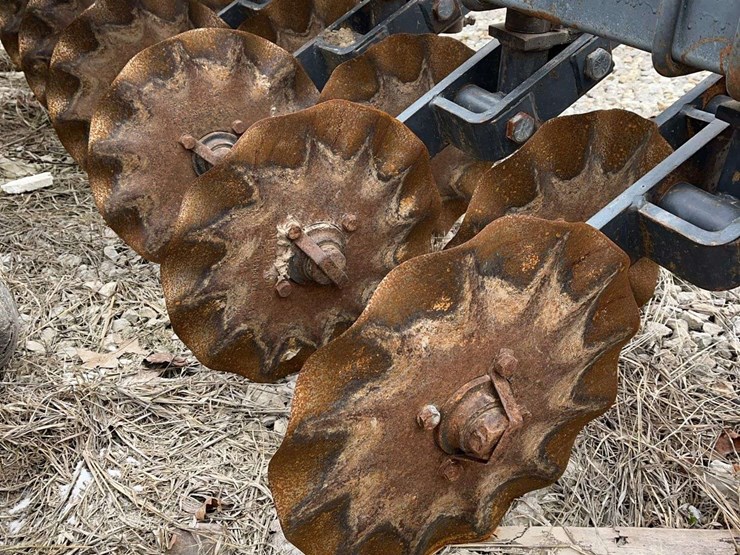 crust-buster-15ft-drill,-field-ready,-used-for-planting-wheat-in-waterways,-used-fall-of-2025-image-8