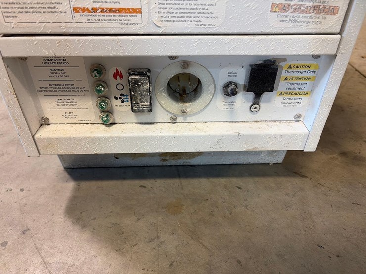 l.b.-white-premier-80-df-portable-heater-image-6