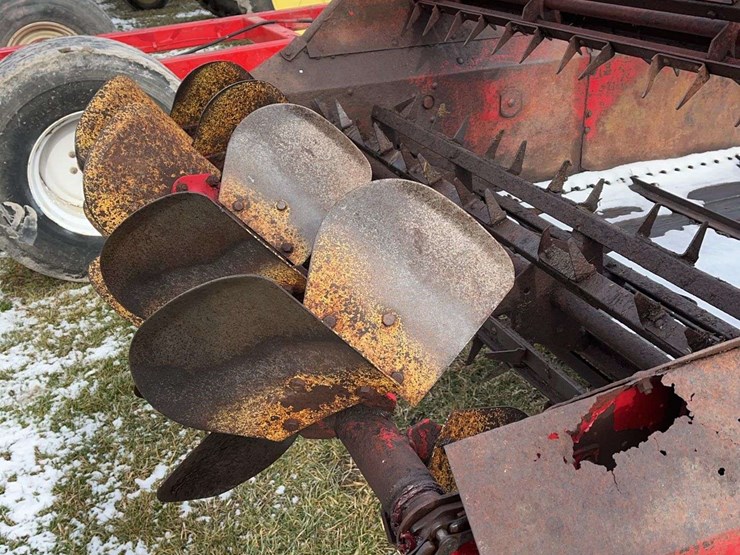 new-holland-516-image-5