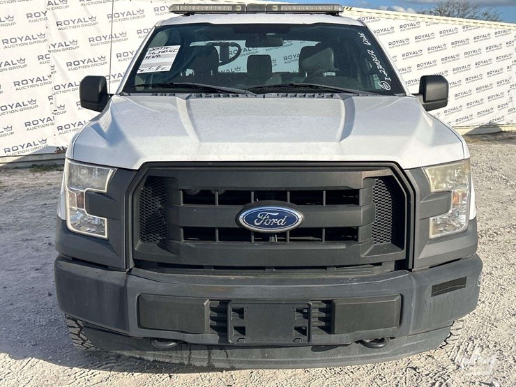 2017-ford-f150-image-31
