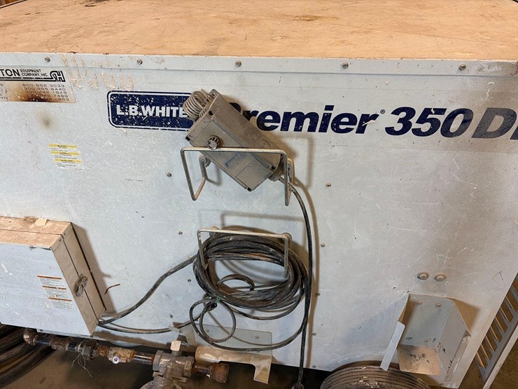 l.b.-white-premier-350-df-portable-heater-image-7