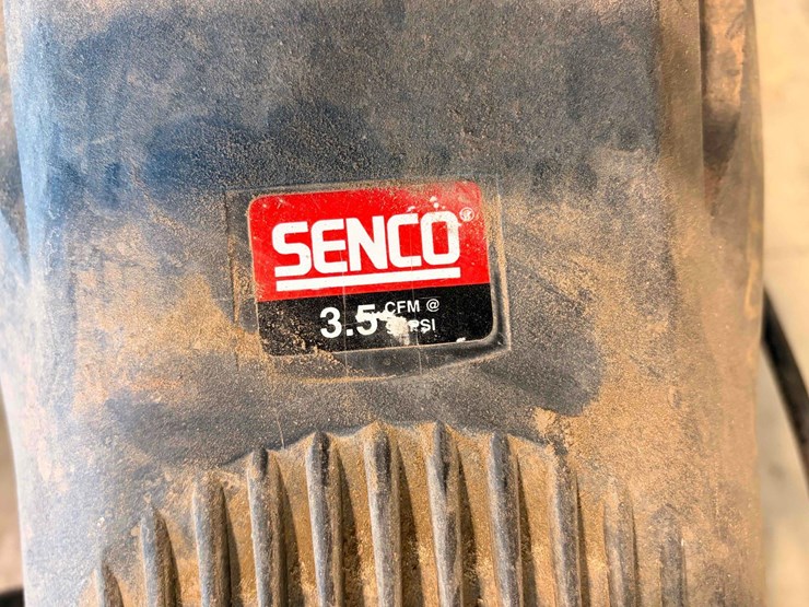 senco-electric-air-compressor-image-10