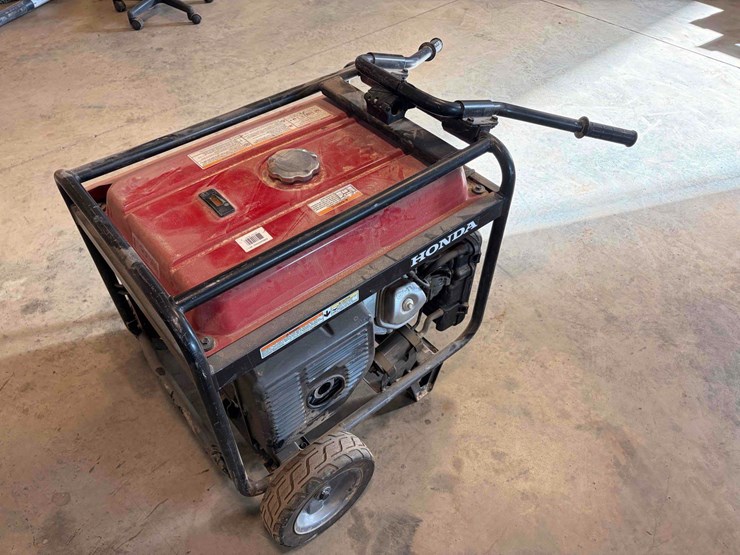 honda-em6500sx-image-4