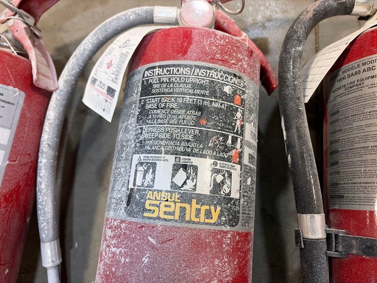 assortment-of-fire-extinguishers-image-2