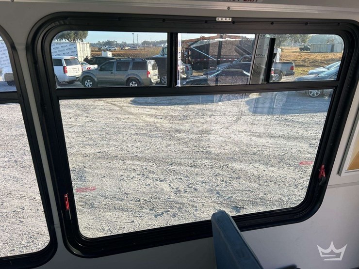 2019-ford-e450-image-25