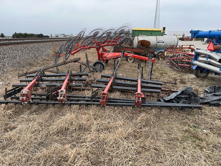 case-ih-4300-image-2