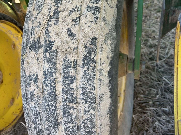 2024-john-deere-7000-image-15