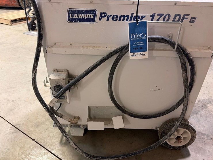 l.b.-white-premier-170-df-portable-heater-image-11