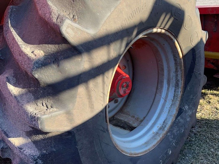 1992-massey-ferguson-8570-image-27