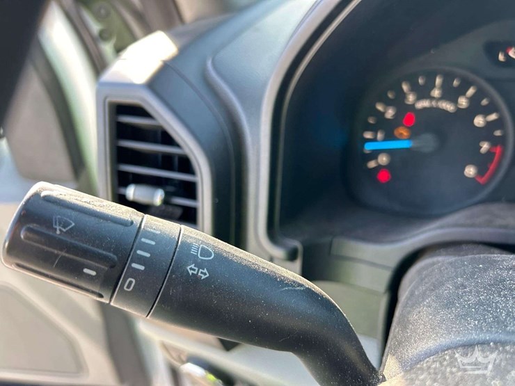 2017-ford-f150-image-15