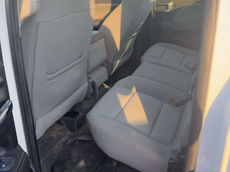 2017-chevrolet-2500-image-12