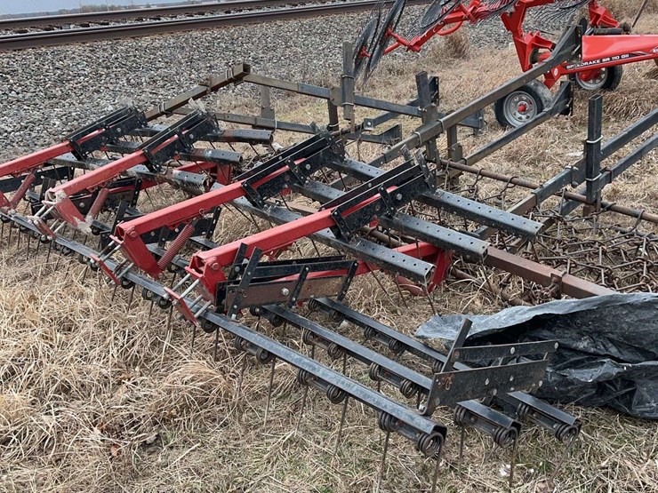 case-ih-4300-image-1