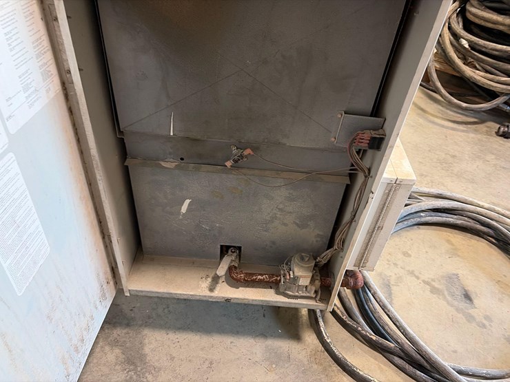 l.b.-white-premier-350df-heater-image-8