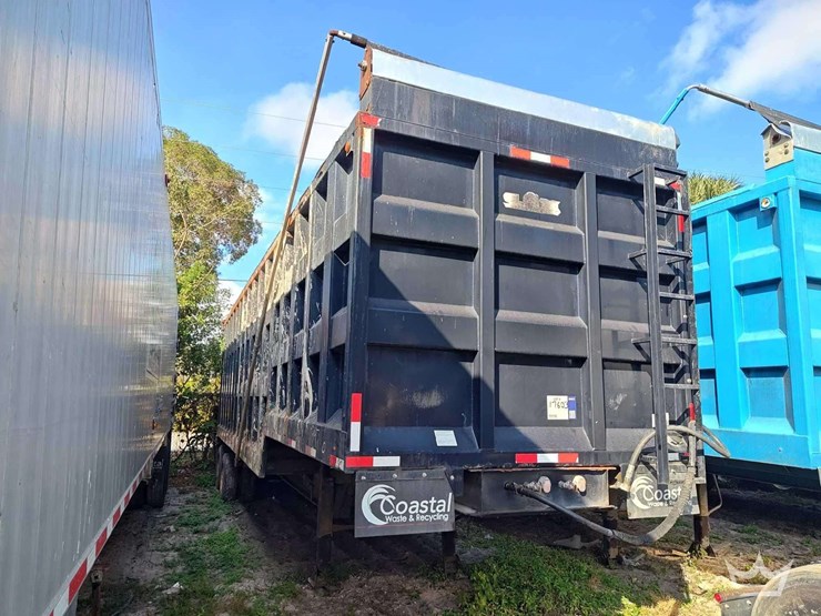 2016-globe-trailer-gtdd30236-36ft.-75yd.-t/a-end-dump-truck-image-2