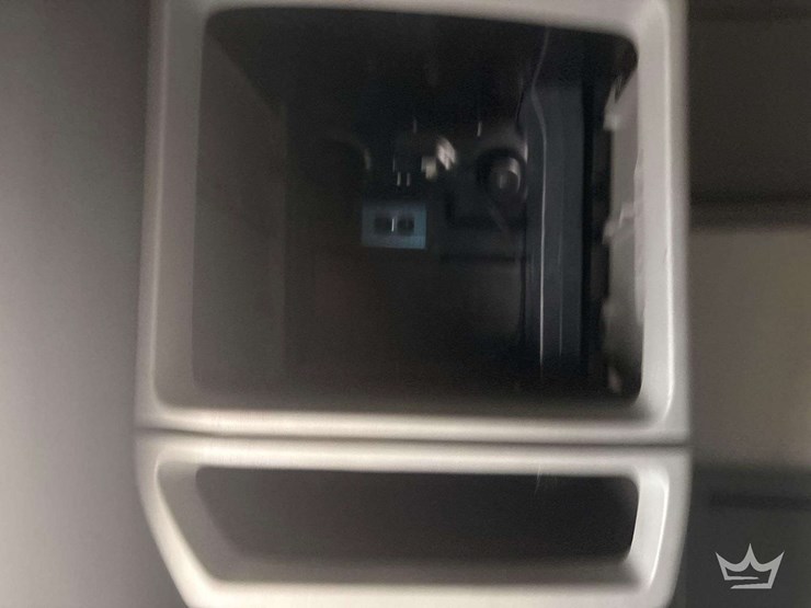 2018-volvo-vnl-760-t/a-sleeper-cab-truck-tractor-image-25