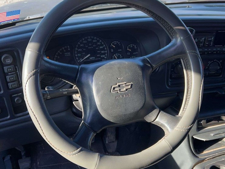 2000-chevrolet-1500-image-12