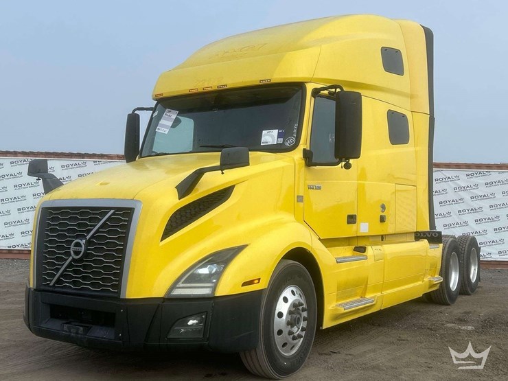 2018-volvo-vnl-760-t/a-sleeper-cab-truck-tractor-image-1