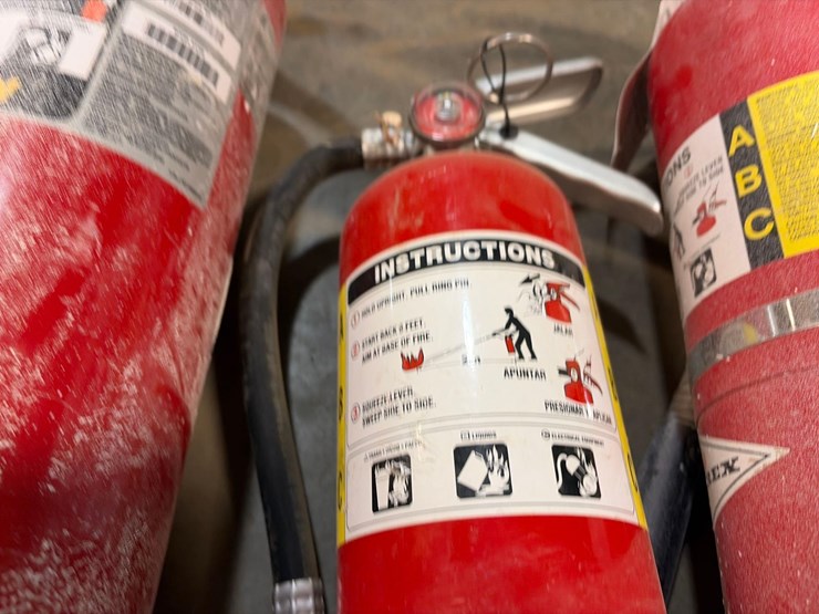 assortment-of-fire-extinquishers-image-4