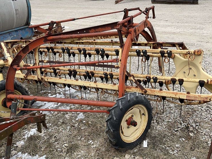 new-holland-256-image-4