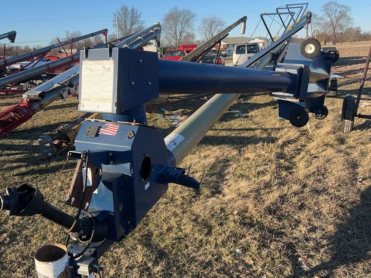 harvest-international-swing-away-auger,-540pto,-10"x72'-image-1