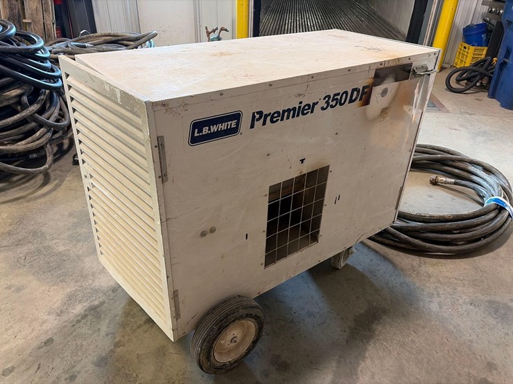 l.b.-white-premier-350-df-portable-heater-image-3