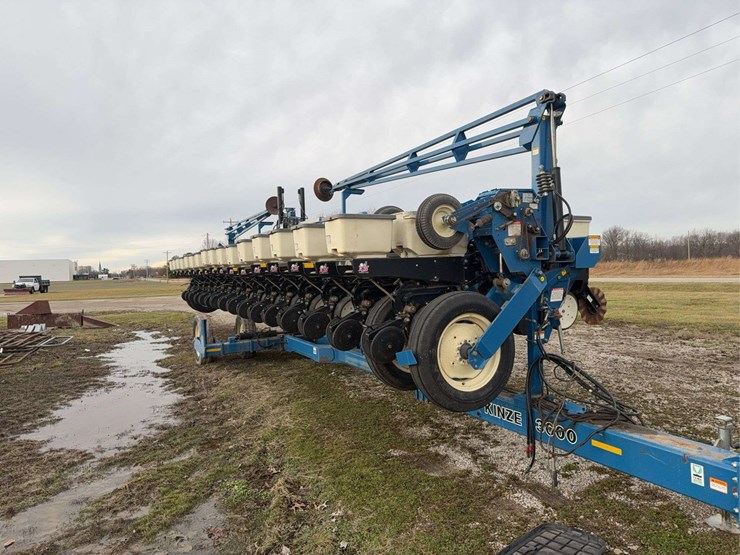 kinze-3600-image-4