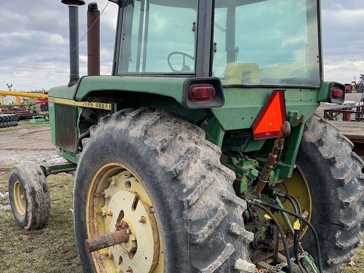 2024-john-deere-4430-image-5