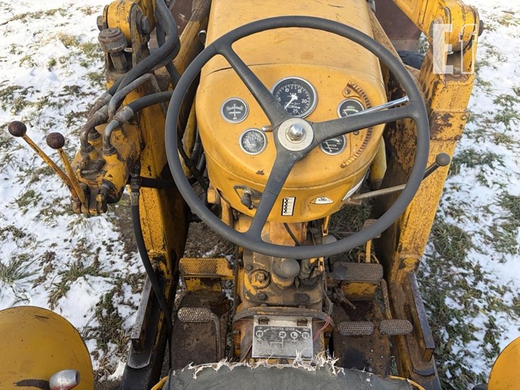 massey-ferguson-65-image-6