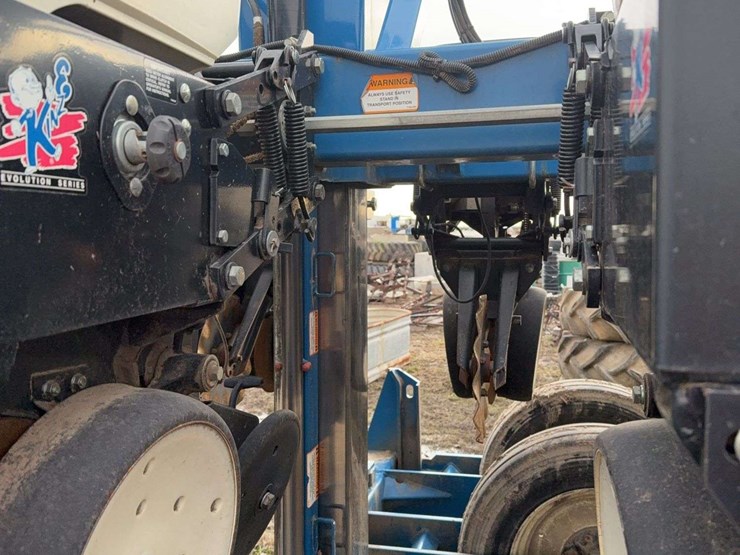 kinze-3600-image-9