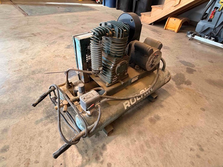 rolair-electric-air-compressor-image-13