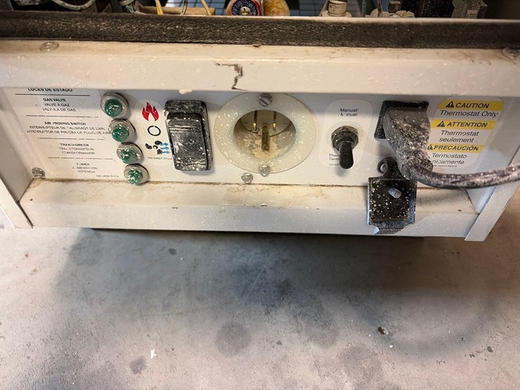 l.b.-white-premier-80-df-portable-heater-image-5