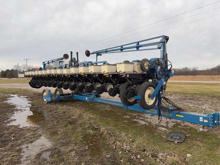 kinze-3600-image-19