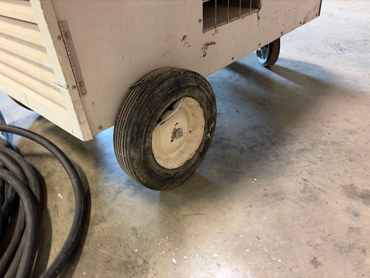 l.b.-white-premier-350df-heater-image-9