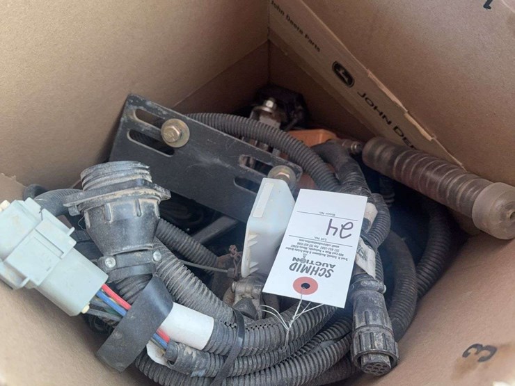 2004-hesston-4760-image-13