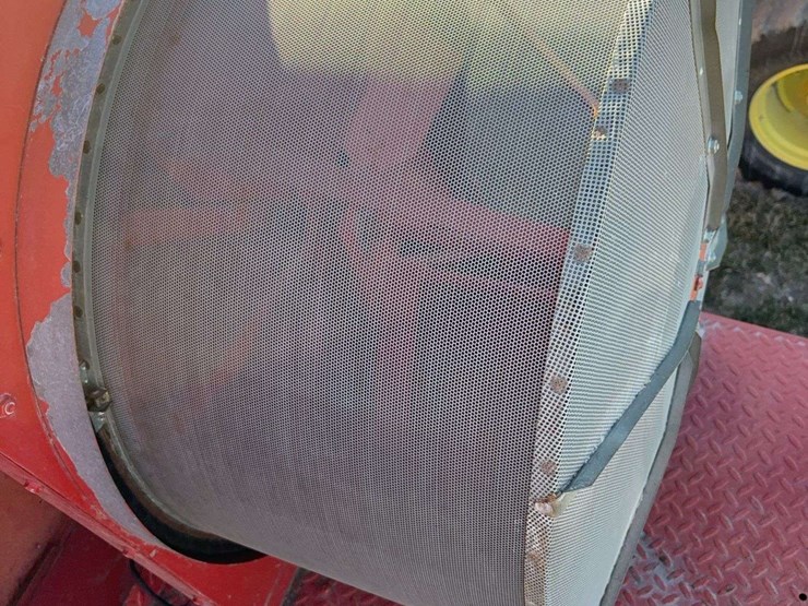 international-1660-combine-image-17