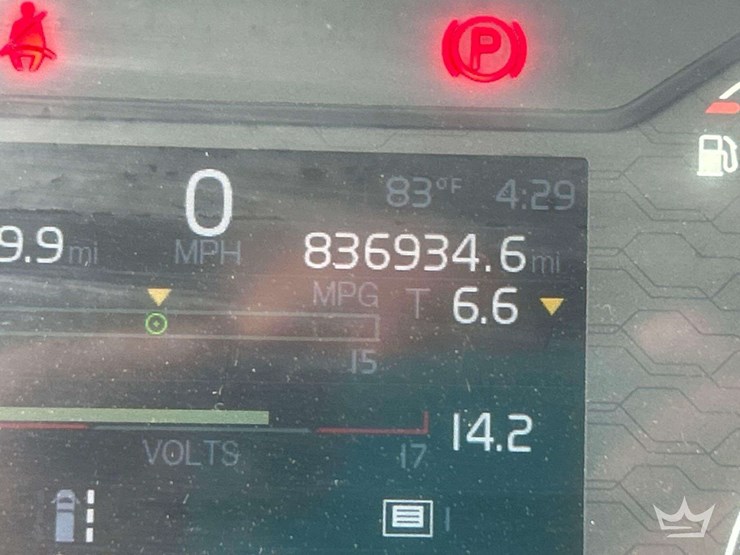 2018-volvo-vnl-760-t/a-sleeper-cab-truck-tractor-image-7