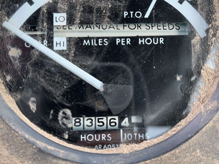 2024-john-deere-4430-image-10