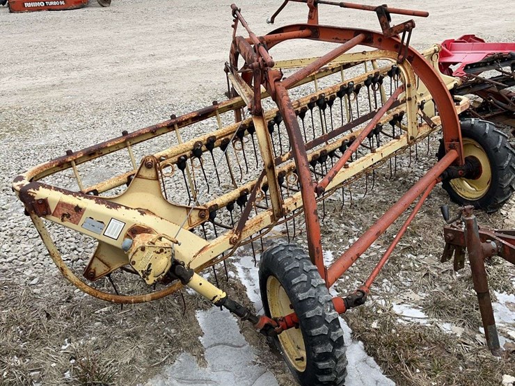 new-holland-256-image-5