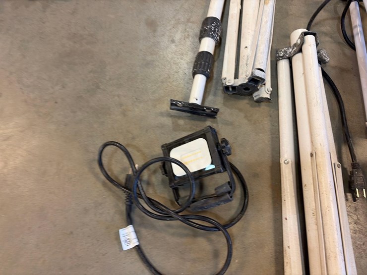 assortment-of-flood-lights-image-6