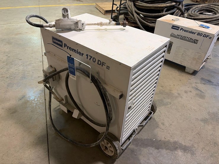l.b.-white-premier-170-df-portable-heater-image-3